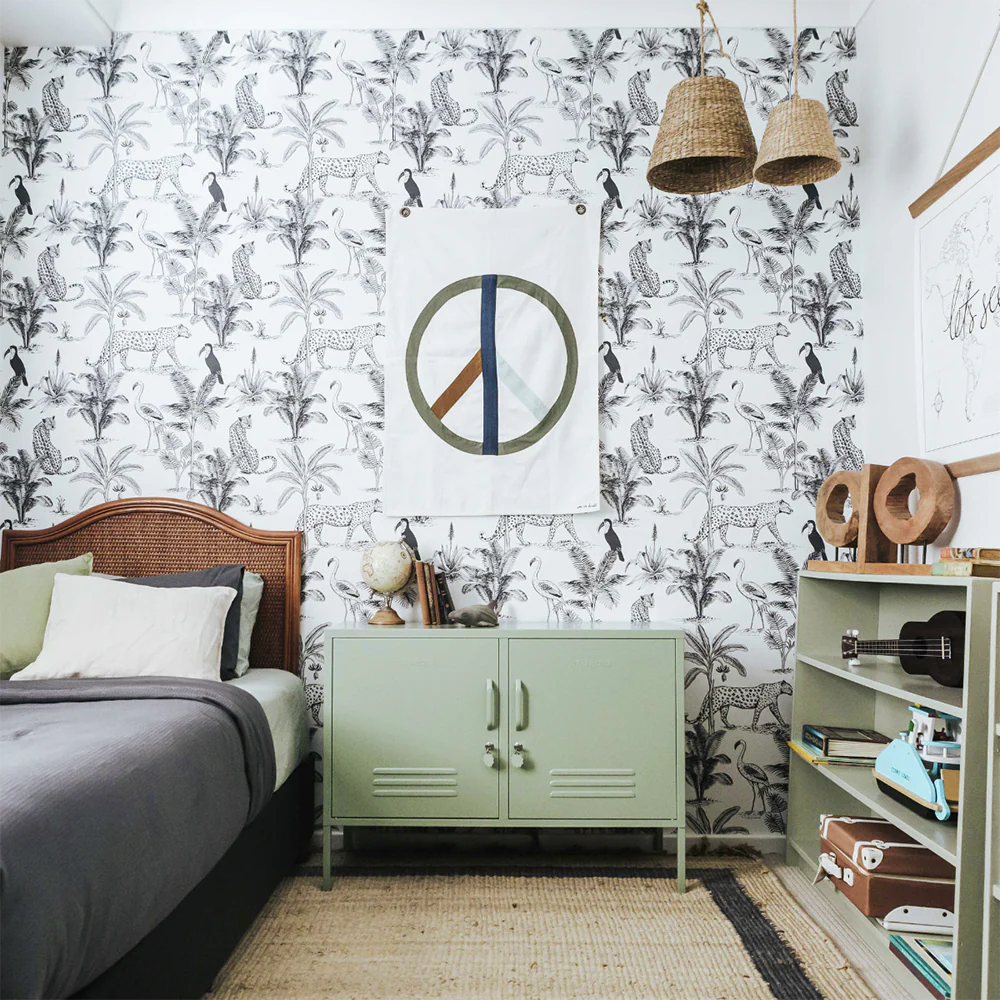 The Lowdown Locker - Image 20