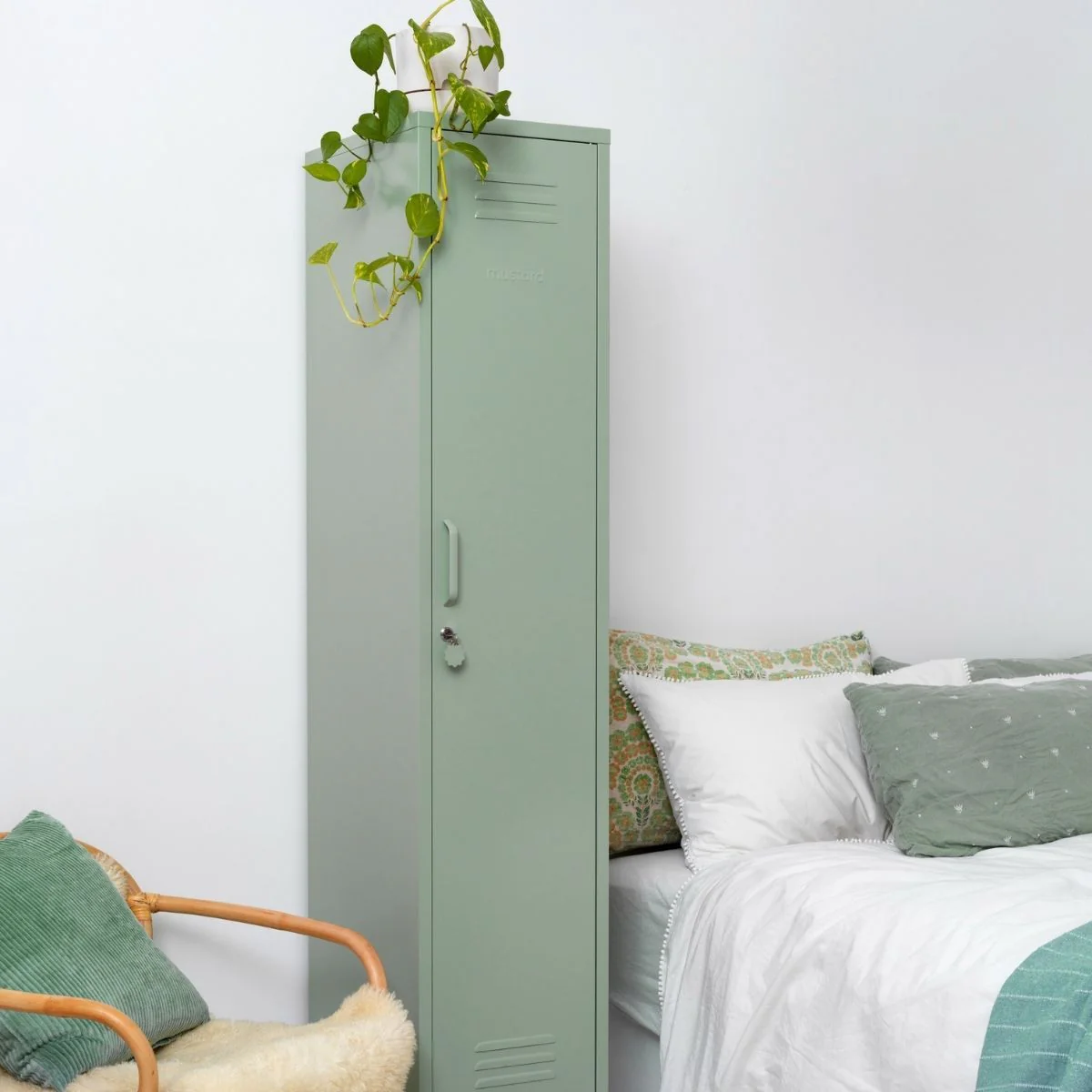 The Skinny Locker - Image 19