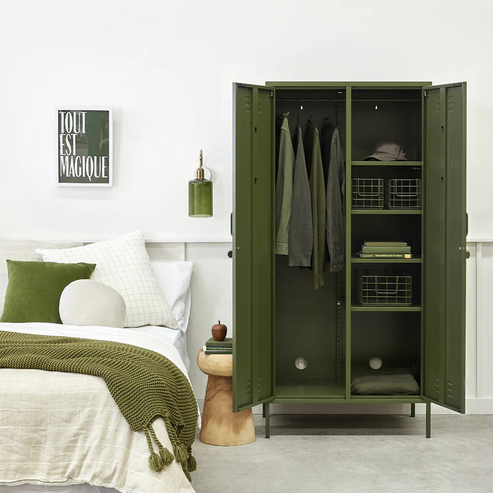 The Twinny Locker - Image 15