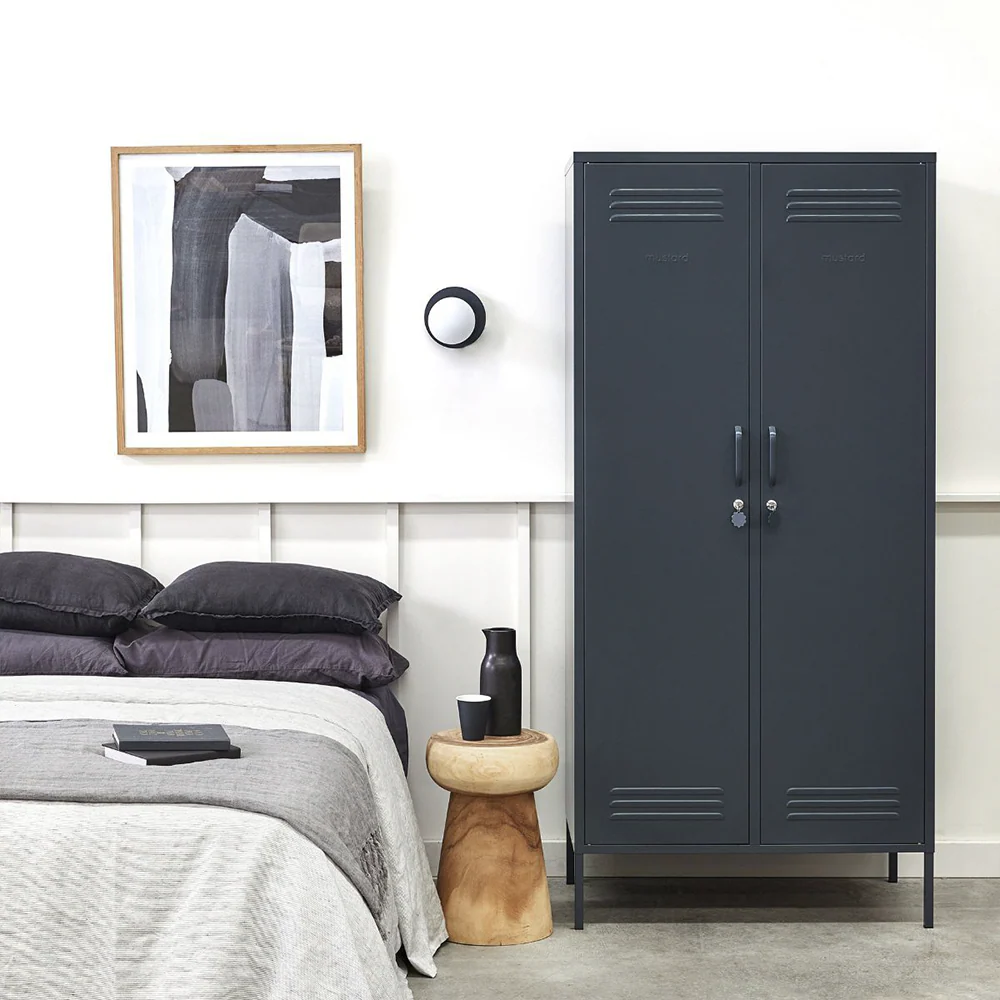 The Twinny Locker - Image 24
